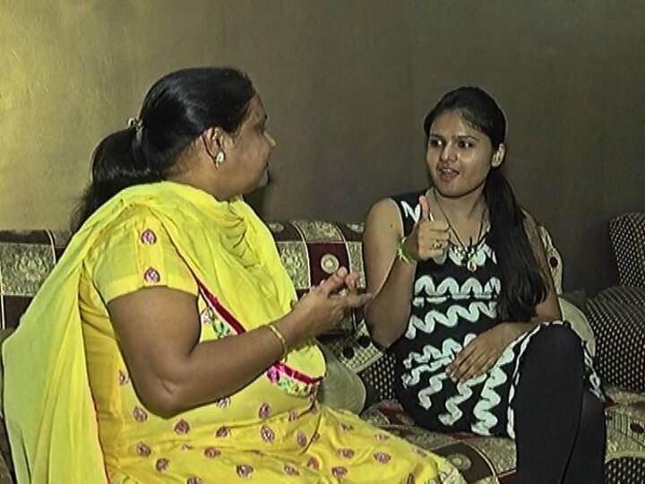 ਮਲਿਕਾ ਖੁਦ ਮੁੱਖ ਮੰਤਰੀ ਨੂੰ ਮਿਲਣਾ ਚਾਹੁੰਦੀ ਹੈ ਅਤੇ ਖੇਡ ਦੀ ਚੰਗੀ ਕੋਚਿੰਗ ਲਈ ਮਦਦ ਦੀ ਅਪੀਲ ਕਰਨਾ ਚਾਹੁੰਦੀ ਹੈ।