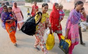 punjab-villagers-leaving_650x400_61475206185