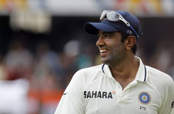 ਅਸ਼ਵਿਨ ਨੇ 27 ਚੋਂ 13 ਵਿਕਟ ਕਾਨਪੁਰ ਟੈਸਟ 'ਚ ਝਟਕੇ। ਕਾਨਪੁਰ ਟੈਸਟ ਦੀ ਪਹਿਲੀ ਪਾਰੀ 'ਚ ਅਸ਼ਵਿਨ ਨੇ 6 ਅਤੇ ਦੂਜੀ ਪਾਰੀ 'ਚ 7 ਵਿਕਟ ਹਾਸਿਲ ਕੀਤੇ। ਪੂਰੀ ਸੀਰੀਜ਼ ਦੌਰਾਨ ਦੋਨੇ ਟੀਮਾਂ ਦਾ ਕੋਈ ਹੋਰ ਗੇਂਦਬਾਜ਼ 15 ਵਿਕਟ ਵੀ ਹਾਸਿਲ ਨਹੀਂ ਕਰ ਸਕਿਆ। 