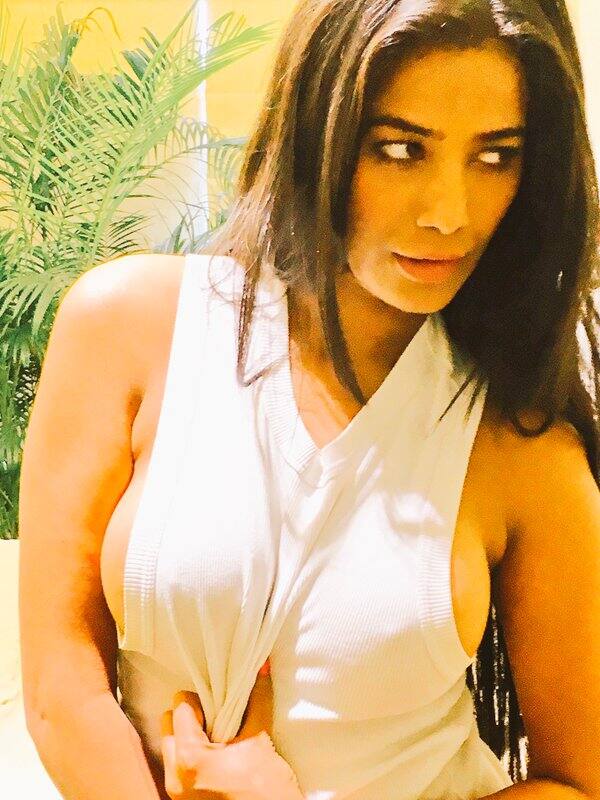 User Actions Follow Poonam Pandey @iPoonampandey Sorry Pandya but learn!! #IndvsWI