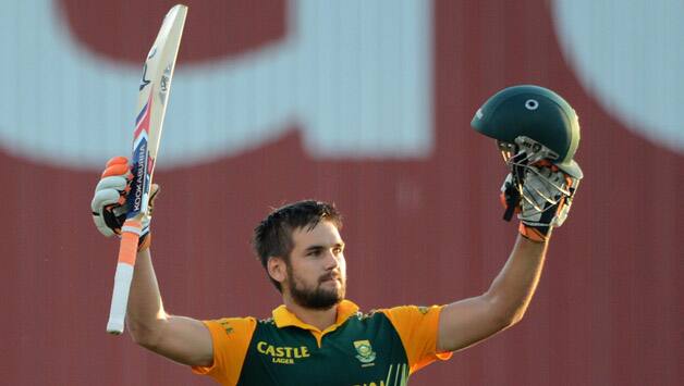 ਰੌਸੋ ਦੀ ਪਾਰੀ 'ਚ 14 ਚੌਕੇ ਅਤੇ 2 ਛੱਕੇ ਸ਼ਾਮਿਲ ਸਨ। ਅਫਰੀਕੀ ਟੀਮ ਨੇ ਨਿਰਧਾਰਿਤ 50 ਓਵਰਾਂ 'ਚ 8 ਵਿਕਟ ਗਵਾ ਕੇ 327 ਰਨ ਦਾ ਸਕੋਰ ਖੜਾ ਕੀਤਾ। 