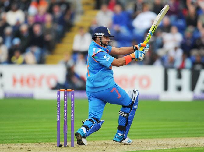 ਭਾਰਤੀ ਕ੍ਰਿਕਟ ਕੰਟਰੋਲ ਬੋਰਡ (BCCI) ਨੇ ਇਸ ਖਬਰ ਦੀ ਪੁਸ਼ਟੀ ਕਰ ਦਿੱਤੀ ਹੈ। BCCI ਨੇ ਆਪਣੇ ਟਵਿਟਰ ਅਕਾਊਂਟ 'ਤੇ ਇਸ ਬਾਬਤ ਅਪਡੇਟ ਪਾਈ ਅਤੇ ਦਰਸ਼ਕਾਂ ਨੂੰ ਰੈਨਾ ਬਾਰੇ ਜਾਣਕਾਰੀ ਦਿੱਤੀ। 