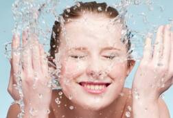 ਤਿਉਹਾਰਾਂ ਦੇ ਮੌਸਮ 'ਚ ਇੰਜ ਰੱਖੋ ਆਪਣੀ ਸਕਿਨ ਦਾ ਖ਼ਿਆਲ