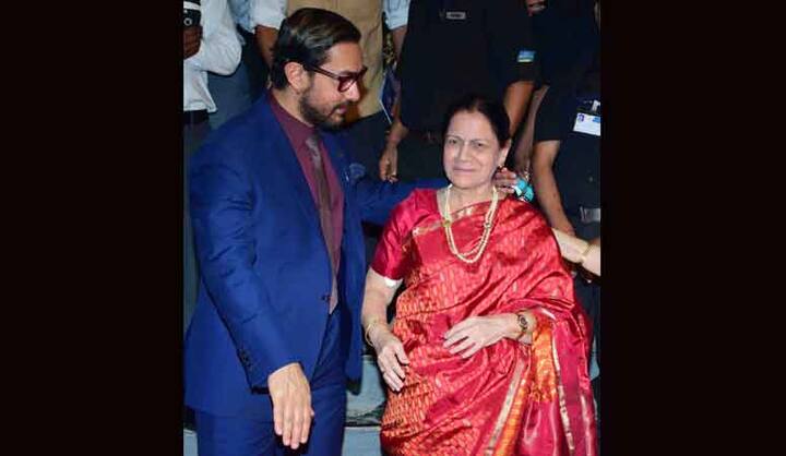 ਆਮਿਰ ਦੀ ਮਾਂ ਅਤੇ ਉਹਨਾਂ ਦੀ ਭੈਣ ਨਾਲ ਸਨ।