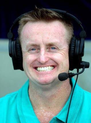 ਇਹ ਸਭ ਹੁੰਦਾ ਵੇਖ ਰਵੀ ਸ਼ਾਸਤਰੀ ਅਤੇ ਸੁਨੀਲ ਗਵਾਸਕਰ ਵੀ ਆਪਣਾ ਹਾਸਾ ਨਹੀਂ ਰੋਕ ਸਕੇ। 