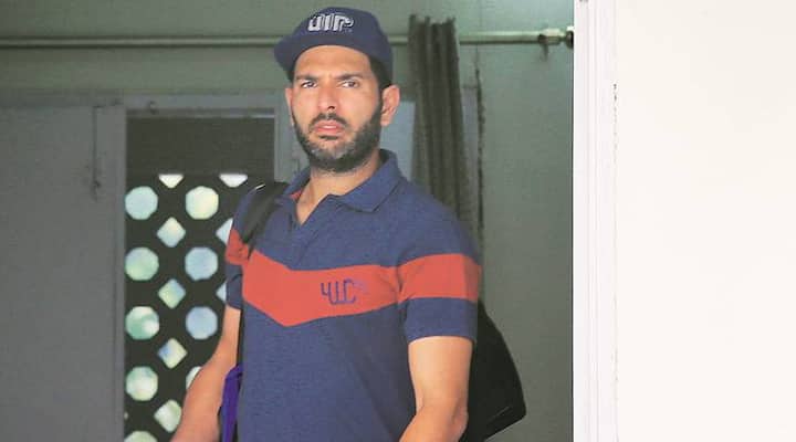 ਯੁਵੀ ਨੇ ਇਸ ਸੀਜਨ 'ਚ ਕੁਲ 79 ਚੌਕੇ ਅਤੇ 8 ਛੱਕੇ ਜੜੇ ਹਨ।