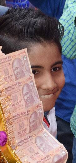 ਬੱਚਿਆਂ ਨੇ ਵੀ ਬਰਾਤੀਆਂ ਤੋਂ ਪੁਰਾਣੇ ਨੋਟ ਲੈਣ ਤੋਂ ਇਨਕਾਰ ਕਰ ਦਿੱਤਾ।