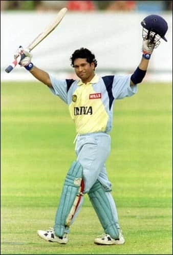 13 ਨਵੰਬਰ ਦਾ ਦਿਨ ਟੀਮ ਇੰਡੀਆ ਲਈ ਬੇਹਦ ਖਾਸ ਹੈ। ਅੱਜ ਦੇ ਹੀ ਦਿਨ ਸਚਿਨ ਤੇਂਦੁਲਕਰ ਨੇ ਇੱਕ ਅਜੇਹੀ ਪਾਰੀ ਖੇਡੀ ਸੀ ਜਿਸਨੇ ਟੀਮ ਇੰਡੀਆ ਨੂੰ ਖਿਤਾਬੀ ਜਿੱਤ ਦਰਜ ਕਰਨ 'ਚ ਮਦਦ ਕੀਤੀ ਸੀ। 