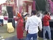 ਸਾਧਵੀ ਨੇ ਧਾਰਿਆ \'ਡਾਕੂ\' ਦਾ ਰੂਪ, ਦੇਖੋ ਤਸਵੀਰਾਂ