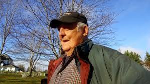 ਹੁਣ ਉਹ 90 ਸਾਲਾਂ ਦਾ ਹੋ ਚੁੱਕਾ ਹੈ ਅਤੇ ਆਪਣੀ ਕਬਰ ਤਿਆਰ ਕਰ ਚੁੱਕਾ ਹੈ। ਉਸ ਨੇ ਕਿਹਾ ਕਿ ਲੋਕ ਉਸ ਦੇ ਇਸ ਫ਼ੈਸਲੇ ਕਾਰਨ ਬਹੁਤ ਕੁੱਝ ਕਹਿ ਰਹੇ ਹਨ। ਕਈਆਂ ਨੇ ਉਸ ਦੇ ਇਸ ਕੰਮ ਦੀ ਸ਼ਲਾਘਾ ਕੀਤੀ ਹੈ ਅਤੇ ਕਈਆਂ ਨੇ ਉਸ ਦੀ ਸੋਚ ਨੂੰ ਗ਼ਲਤ ਠਹਿਰਾਇਆ ਹੈ।