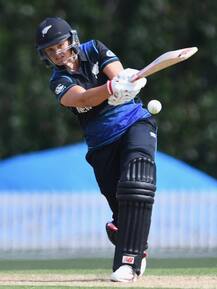 ਬੇਟਸ, ਹਡਲਸਟਨ ਆਸਰੇ ਕੀਵੀਆਂ ਦੀ ਵੱਡੀ ਜਿੱਤ 