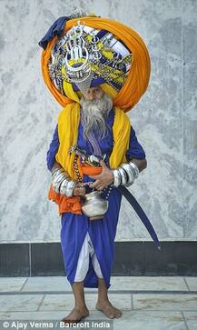ਦੁਨੀਆ ਦੀ ਸਭ ਤੋਂ ਲੰਮੀ ਦਸਤਾਰ ਸਜਾਉਣ ਵਾਲਾ ਸਿੰਘ 