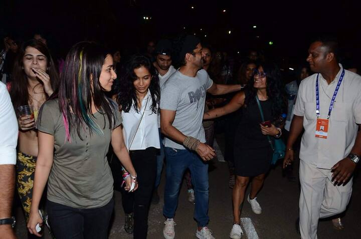 ਗੌਸਿੱਪ ਦੀਆਂ ਗਲਿਆਰਾਂ ਇਸ ਗੱਲ ਤੋਂ ਗਰਮ ਹਨ ਕਿ ਸ਼ਰੱਧਾ ਅਤੇ ਫਰਹਾਨ ਇੱਕ ਦੂਜੇ ਨੂੰ ਡੇਟ ਕਰ ਰਹੇ ਹਨ।