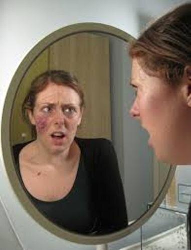 Somewhere you are suffering from the disease of looking in the mirror? ਕਿਤੇ ਤੁਸੀਂ ਤਾਂ ਨਹੀਂ ਸ਼ੀਸ਼ਾ ਦੇਖਣ ਦੀ ਬਿਮਾਰੀ ਤੋਂ ਪੀੜਤ?