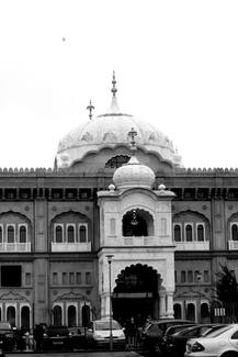 ਕਰੋ ਦਰਸ਼ਨ ਲੰਦਨ ਦੇ ਸਭ ਤੋਂ ਵੱਡੇ ਗੁਰੂ ਘਰ ਦੇ 