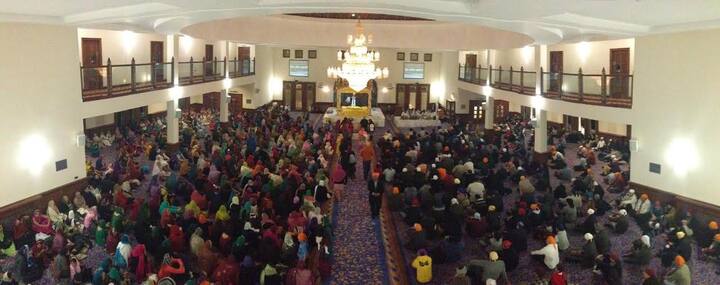 ਗੁਰਦੁਆਰਾ ਸਾਹਿਬ ਦੀ ਵਿਸ਼ਾਲ ਇਮਾਰਤ 'ਚ 3 ਦਰਬਾਰ ਹਾਲ, ਦੋ ਲੰਗਰ ਹਾਲ, ਇੱਕ ਵਿਰਸਾ ਟ੍ਰੇਨਿੰਗ ਹਾਲ, ਇੱਕ ਸਪੋਰਟਸ ਹਾਲ, ਬਜ਼ੁਰਗਾਂ ਦੇ ਬੈਠਣ ਲਈ ਵੱਖਰਾ ਹਾਲ ਆਦਿ ਬਣੇ ਹੋਏ ਨੇ।
