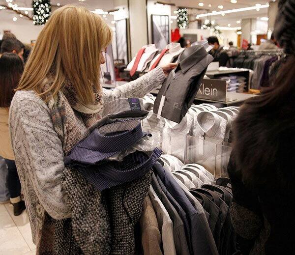  'ਬਲੈਕ ਫਰਾਈਡੇ' ਦਿਨ ਨਾਲ ਮਸ਼ਹੂਰ ਲੋਕ ਇਸ ਦਿਨ ਖ਼ੂਬ ਖ਼ਰੀਦਦਾਰੀ ਕਰਦੇ ਹਨ।