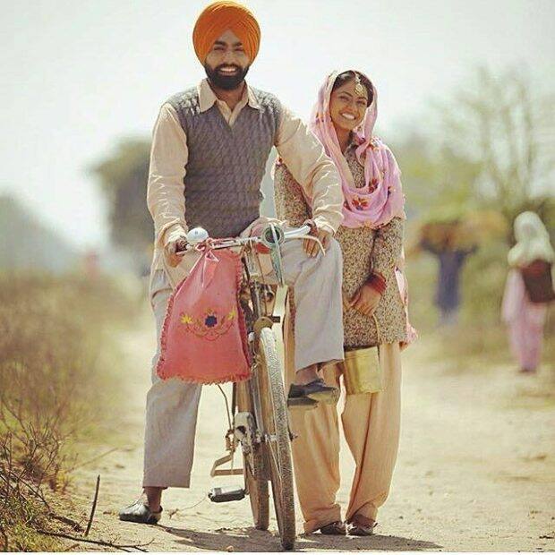 ਬਮਬੂਕਾਟ ਇੱਕ ਬੇਹਦ ਹਿੱਟ ਫਿਲਮ ਰਹੀ ਸੀ, ਆਓ ਫਿਲਮ ਦੀਆੰ ਕੁਝ ਯਾਦਾਂ ਤਾਜ਼ਾ ਕਰਦੇ ਹਾਂ ਤਸਵੀਰਾਂ ਰਾਹੀਂ।