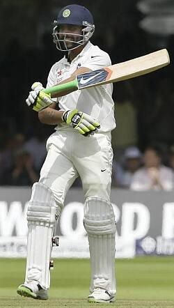 ਇੰਗਲੈਂਡ ਦੀ ਪਹਿਲੀ ਪਾਰੀ 'ਚ ਬਣਾਏ 283 ਰਨ ਦੇ ਸਕੋਰ ਦੇ ਜਵਾਬ 'ਚ ਟੀਮ ਇੰਡੀਆ 134 ਰਨ ਦੀ ਲੀਡ ਹਾਸਿਲ ਕਰਨ 'ਚ ਕਾਮਯਾਬ ਰਹੀ।