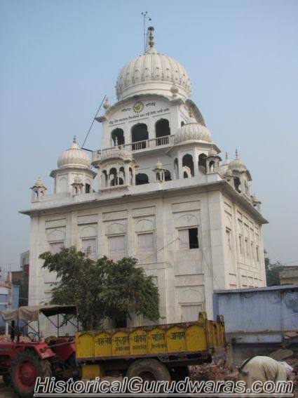 ਗੁਰੂਦਵਾਰਾ ਸ਼੍ਰੀ ਗਊ ਘਾਟ, ਪਟਨਾ ਸਾਹਿਬ ਮਹਾਤਮਾ ਗਾਂਧੀ ਪੁਲ ਕੋਲ ਅਸ਼ੋਕਾ ਸੜਕ ਤੇ ਸਥਿਤ ਹੈ। ਸ਼੍ਰੀ ਗੁਰੂ ਨਾਨਕ ਦੇਵ ਜੀ ਇਸ ਅਸਥਾਨ (ਪਿੰਡ ਬਿਸ਼ਮਬਰਪੁਰਾ) ਤੇ ਆਏ ਅਤੇ ਭਾਈ ਜੈਤ ਮੱਲ ਜੀ ਨਾਲ ਵਾਰਤਾਲਾਪ ਕੀਤੀ ਸੀ।