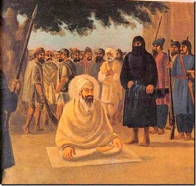 ਗੁਰੂ ਤੇਗ ਬਹਾਦਰ ਸਾਹਿਬ ਆਪਣੇ ਫੈਸਲੇ 'ਤੇ ਅਟੱਲ ਰਹੇ ਤੇ 11 ਨਵੰਬਰ 1675 ਨੂੰ ਆਪ ਜੀ ਨੂੰ ਦਿੱਲੀ ਦੇ ਚਾਂਦਨੀ ਚੌਂਕ 'ਚ ਸੀਸ ਧੜ ਨਾਲੋਂ ਵੱਖਰਾ ਕਰਕੇ ਸ਼ਹੀਦ ਕਰ ਦਿੱਤਾ ਗਿਆ। 