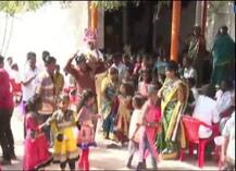  ਡੇਢ ਫੁੱਟੀ 50 ਸਾਲਾ ਲਾੜੇ ਦਾ 12 ਸਾਲ ਛੋਟੀ 5 ਫੁੱਟੀ ਲਾੜੀ ਨਾਲ ਹੋਇਆ ਵਿਆਹ