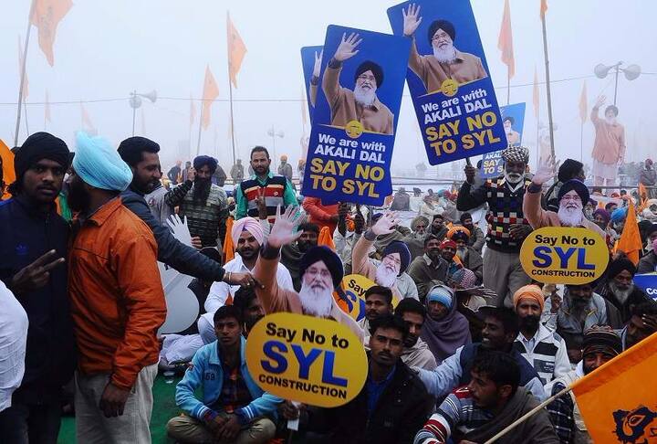 ਮੰਨਿਆ ਜਾ ਰਿਹਾ ਸੀ ਕਿ ਪਾਣੀਆਂ ਦੇ ਮੁੱਦੇ ‘ਤੇ ਅਕਾਲੀ ਦਲ ਦੀ ਰੈਲੀ ਵਿੱਚ ਆਮ ਨਾਲੋਂ ਵੱਧ ਇਕੱਠ ਹੋਏਗਾ ਪਰ ਅਜਿਹਾ ਨਹੀਂ ਹੋਇਆ। ਇਹ ਰੈਲੀ ਬਾਦਲ ਦੇ ਜਨਮ ਦਿਨ ਦਾ ਸਮਾਗਮ ਹੋ ਨਿੱਬੜੀ। ਜ਼ਿਆਦਾਤਰ ਬੁਲਾਰਿਆਂ ਨੇ ਪਾਣੀ ਦੇ ਮੁੱਦੇ ‘ਤੇ ਘੱਟ ਤੇ ਬਾਦਲ ਦੇ ਜਨਮ ਦਿਨ ਦੀ ਵੱਧ ਗੱਲ ਕੀਤੀ।
