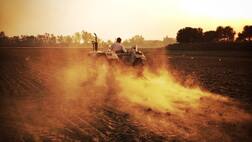 ਨੋਟਬੰਦੀ ਨੇ ਕਿਸਾਨ ਝੰਬੇ, ਜੇਬ 'ਚੋਂ ਖਿਸਕਣਗੇ ਕਰੋੜਾਂ ਰੁਪਏ 