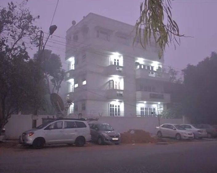 ਤਾਜ਼ਾ ਖੁਲਾਸਾ ਇਹ ਹੋਇਆ ਹੈ ਕਿ ਜਦੋਂ ਲਾਅ ਫਰਮ ਉਤੇ ਰੇਡ ਪਈ ਤਾਂ ਰੋਹਿਤ ਇਸ ਸਭ ਨੂੰ ਲਾਈਵ ਆਪਣੇ ਮੋਬਾਈਲ ਉਤੇ ਦੇਖ ਰਿਹਾ ਸੀ।