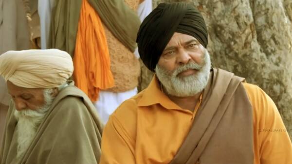 ਯੁਵੀ ਨੇ ਆਪਣੇ ODI career ਦਾ ਡੈਬਿਊ ਸਾਲ 2000 'ਚ ਕੀਤਾ ਸੀ। ਬੀਤੇ 1 ਸਾਲ 'ਚ ਯੁਵੀ ਨੇ ਕਈ ਕਾਰਨਾਮੇ ਕੀਤੇ। ਇਸ ਸਾਲ ਯੁਵੀ ਨੇ ਟੀਮ ਇੰਡੀਆ 'ਚ ਕਮਬੈਕ ਕੀਤਾ ਅਤੇ ਫਿਰ IPL ਦੇ ਚੈਂਪੀਅਨ ਬਣੇ। ਖਾਸ ਗੱਲ ਇਹ ਰਹੀ ਕਿ ਇਸੇ ਸਾਲ ਯੁਵੀ ਨੇ ਅਦਾਕਾਰਾ ਹੇਜ਼ਲ ਕੀਚ ਨਾਲ ਵਿਆਹ ਵੀ ਕਰਵਾ ਲਿਆ। ਸਾਲ 2016 ਯੁਵਰਾਜ ਸਿੰਘ ਲਈ ਬੇਹਦ ਖਾਸ ਰਿਹਾ ਹੈ।