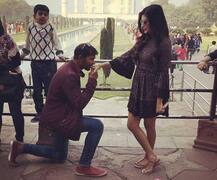 ਪਤਨੀਆਂ ਨਾਲ ਤਾਜ ਪੁੱਜੇ ਭਾਰਤ ਦੇ ਦੋ ਕ੍ਰਿਕਟਰ 