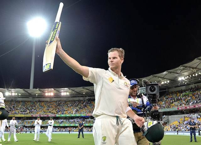 ਆਸਟ੍ਰੇਲੀਆ ਅਤੇ ਪਾਕਿਸਤਾਨ ਵਿਚਾਲੇ ਬ੍ਰਿਸਬੇਨ 'ਚ ਸ਼ੁਰੂ ਹੋਏ ਡੇ-ਨਾਈਟ ਟੈਸਟ ਮੈਚ ਦੇ ਪਹਿਲੇ ਦਿਨ ਆਸਟ੍ਰੇਲੀਆ ਨੇ ਦਮਦਾਰ ਖੇਡ ਵਿਖਾਇਆ। ਪਹਿਲੇ ਦਿਨ ਦੇ ਖੇਡ ਦੇ ਅੰਤ ਤਕ ਆਸਟ੍ਰੇਲੀਆ ਨੇ 3 ਵਿਕਟ ਗਵਾ ਕੇ 288 ਰਨ ਬਣਾ ਲਏ ਸਨ। ਸੈਂਕੜਾ ਜੜ ਕੇ ਮੈਦਾਨ 'ਤੇ ਟਿਕੇ ਹੋਏ ਸਨ। 