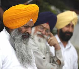 ਲੰਗਾਹ 'ਤੇ ਸ਼੍ਰੀ ਅਕਾਲ ਤਖ਼ਤ ਸਾਹਿਬ ਦਾ ਸ਼ਿਕੰਜਾ, ਸਿੱਖ ਸੰਗਤ ਨੂੰ ਦੂਰ ਰਹਿਣ ਦਾ ਹਦਾਇਤ