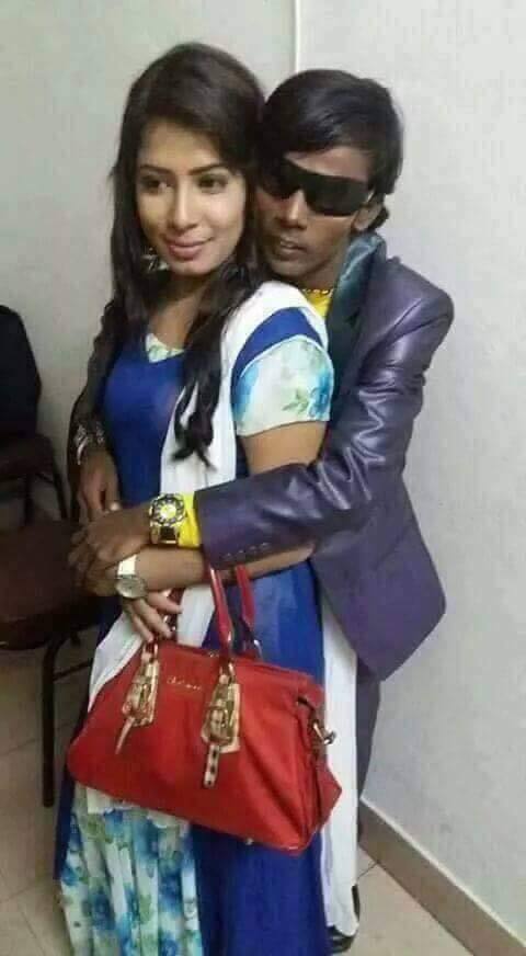 ਸੋਸ਼ਲ ਮੀਡੀਆ ਉਤੇ ਅਲੋਮ ਦੀ ਖੂਬ ਚਰਚਾ ਹੋ ਰਹੀਆਂ ਹਨ।