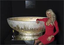 ਕ੍ਰਿਸਮਿਸ \'ਤੇ ਕੰਪਨੀ ਨੇ ਬਣਾਇਆ ਸੋਨੇ ਦਾ ਬਾਥਰੂਮ