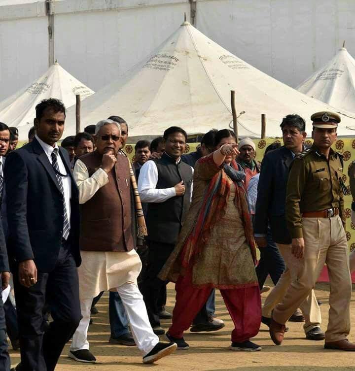 ਜ਼ਿਲ੍ਹਾ ਅਧਿਕਾਰੀਆਂ ਮੁਤਾਬਕ ਇਨ੍ਹਾਂ ਟੈਂਟਾਂ ਵਾਲੇ ਸ਼ਹਿਰਾਂ ਵਿੱਚ 60 ਹਜ਼ਾਰ ਤੋਂ ਵੱਧ ਸ਼ਰਧਾਲੂਆਂ ਨੂੰ ਠਹਿਰਾਇਆ ਜਾਵੇਗਾ।