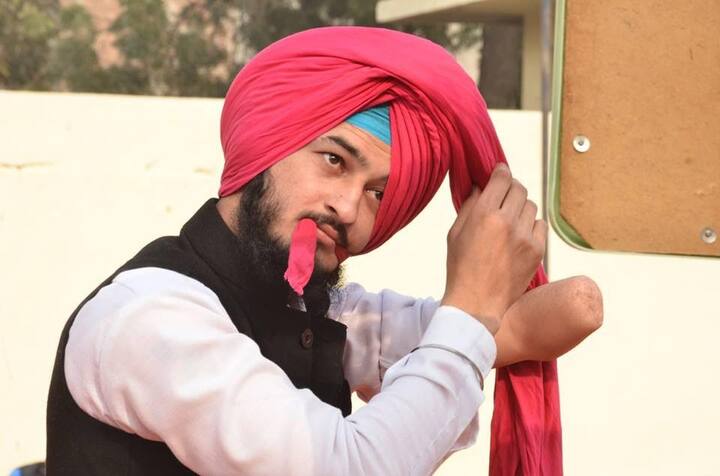 ਇਹ ਮੁਕਾਬਲਾ ਗੁਰਦੁਆਰਾ ਟੁੱਟੀ ਗੰਢੀ ਸਾਹਿਬ ਦੇ ਭਾਈ ਮਹਾਂ ਸਿੰਘ ਦੀਵਾਨ ਹਾਲ ਵਿਖੇ ਕਰਵਾਇਆ ਗਿਆ।