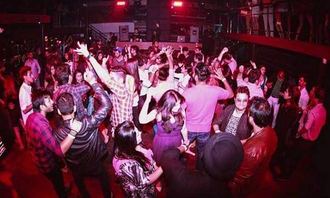 ਚੰਡੀਗੜ੍ਹ \'ਚ ਨਵੇਂ ਸਾਲ ਦਾ ਜਸ਼ਨ ਮਨਾਉਣ ਵਾਲੇ ਜਰਾ ਇਹ ਖਬਰ ਜਰੂਰ ਪੜ੍ਹ ਲੈਣ