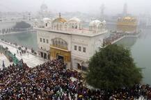 ਨਵੇਂ ਸਾਲ ਦੇ ਮੌਕੇ \'ਤੇ ਦਰਬਾਰ ਸਾਹਿਬ ਵਿਖੇ ਸੰਗਤਾਂ ਦਾ ਇਕੱਠ