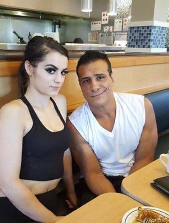 ਬੀਤੇ ਸਾਲ WWE ਛੱਡਣ ਤੋਂ ਬਾਅਦ ਐਲਬਰਟੋ ਡੈਲ ਰਿਓ ਇੰਡੀਪੈਂਡੈਂਟ ਰੈਸਲਿੰਗ ਪ੍ਰਮੋਸ਼ਨਸ ਕਰ ਰਹੇ ਹਨ। ਡੈਲ ਰਿਓ ਦੇ ਲਈ ਇਹ ਸਮਾਂ ਕਾਫੀ ਸੁਰਖੀਆਂ ਭਰਿਆ ਰਿਹਾ ਹੈ। 