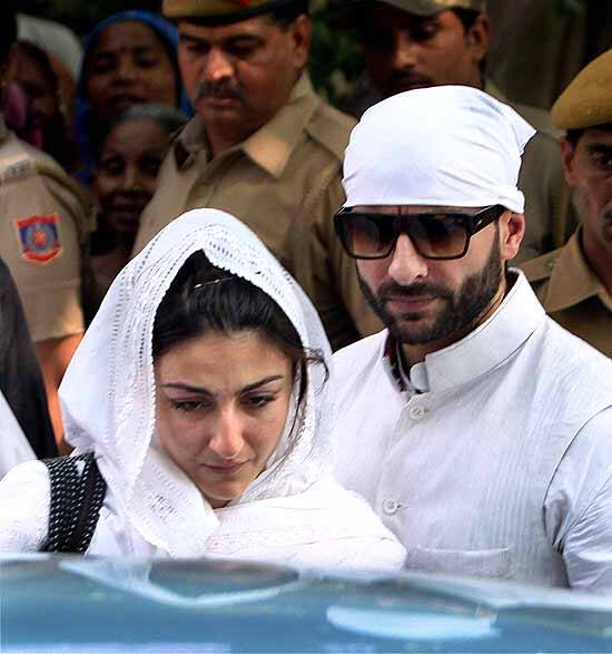 ਮਨਸੂਰ ਅਲੀ ਖਾਨ ਦੇ ਬੇਟੇ ਸੈਫ ਅਲੀ ਖਾਨ ਅਤੇ ਬੇਟੀ ਸੋਹਾ ਅਲੀ ਖਾਨ ਦੇਸ਼ ਦੇ ਮਸ਼ਹੂਰ ਕਲਾਕਾਰ ਹਨ। 