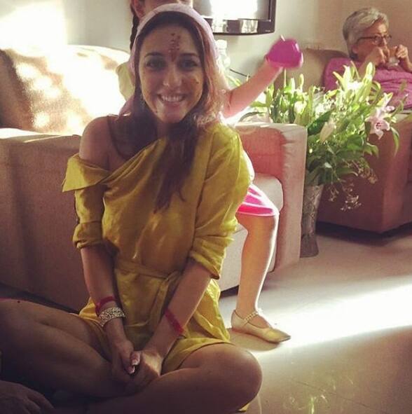 34 ਸਾਲਾਂ ਨੌਹੀਦ ਦਾ ਵਿਆਹ ਇੱਕ ਪਾਰਸੀ ਮੁੰਡੇ ਨਾਲ ਹੋਇਆ ਹੈ। 