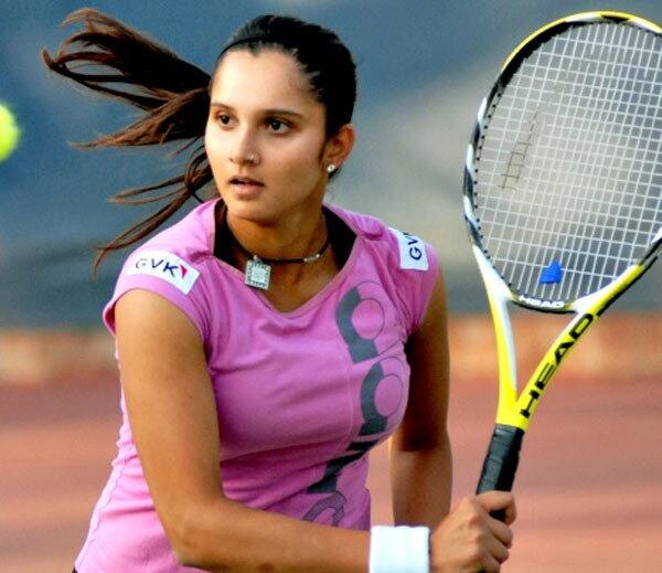 ਸਾਨੀਆ 91 ਹਫਤੇ ਤਕ ਡਬਲਸ ਕੈਟੇਗਰੀ ਦੀ ਨੰਬਰ 1 ਖਿਡਾਰਨ ਰਹੀ। ਸਾਨੀਆ ਨੇ ਇਸਤੋਂ ਬਾਅਦ ਕਿਹਾ ਕਿ ਉਨ੍ਹਾਂ ਨੂੰ ਅਜਿਹਾ ਲਗ ਰਿਹਾ ਹੈ ਜਿਵੇਂ ਓਹ ਆਪਣਾ ਮਿਸ ਵਰਲਡ ਦਾ ਖਿਤਾਬ ਅੱਗੇ ਸੌਂਪ ਰਹੀ ਹੋਵੇ। 