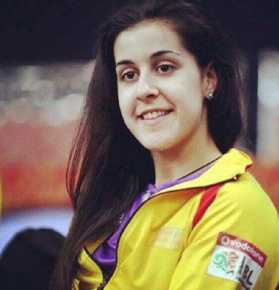 ਮਰੀਨ ਨੇ ਆਪਣੇ ਸ਼ੁਰੂਆਤੀ ਦਿਨਾ 'ਚ ਮੁੰਡਿਆਂ ਨਾਲ ਅਭਿਆਸ ਕੀਤਾ ਅਤੇ ਦੱਸਿਆ ਜਾਂਦਾ ਹੈ ਕਿ ਇਸੇ ਕਾਰਨ ਓਹ ਲੰਮੇ ਚਲਦੇ ਗੇਮਸ 'ਚ ਥਕਦੀ ਨਹੀਂ ਹੈ। ਮਰੀਨ ਨੇ ਆਪਣੇ ਕਰੀਅਰ 'ਚ ਹੁਣ ਤਕ ਕੁਲ 239 ਜਿੱਤਾਂ ਦਰਜ ਕੀਤੀਆਂ ਹਨ। 