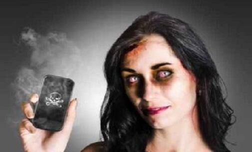 ਖੁਲਾਸਾ: ਸਮਾਰਟਫੋਨ ਨਾਲ ਸੁੱਕ ਜਾਂਦੀਆਂ ਨੇ ਅੱਖਾਂ