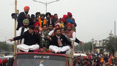 ਕਾਂਗਰਸ ਵਿੱਚ ਸ਼ਾਮਲ ਹੋਣ ਤੋਂ ਬਾਅਦ ਅੰਮ੍ਰਿਤਸਰ ਪਹੁੰਚੇ ਨਵਜੋਤ ਸਿੰਘ ਸਿੱਧੂ।