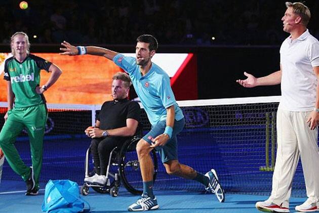 ਟੈਨਿਸ ਦੇ ਸਾਬਕਾ ਨੰਬਰ 1 ਟੈਨਿਸ ਖਿਡਾਰੀ ਨੋਵਾਕ ਜਾਕੋਵਿਚ ਆਪਣੇ ਮਜਾਕੀਆ ਅੰਦਾਜ਼ ਲਈ ਜਾਣੇ ਜਾਂਦੇ ਹਨ। ਆਸਟ੍ਰੇਲੀਅਨ ਓਪਨ ਗਰੈਂਡ ਸਲੈਮ ਦੌਰਾਨ ਜਾਕੋਵਿਚ ਮੈਲਬਰਨ 'ਚ ਸਾਬਕਾ ਆਸਟ੍ਰੇਲੀਆਈ ਸਪਿਨ ਗੇਂਦਬਾਜ਼ ਸ਼ੇਨ ਵਾਰਨ ਨਾਲ ਕ੍ਰਿਕਟ ਖੇਡਦੇ ਨਜਰ ਆਏ। 