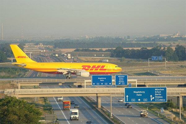 ਅਸਲ ਵਿੱਚ ਪੁਲ ਉੱਤੇ ਰਨ ਵੇ ਬਣਾਉਣ ਦਾ ਮਕਸਦ ਟਰੈਫ਼ਿਕ ਨੂੰ ਪ੍ਰਭਾਵਿਤ ਨਾ ਕਰਨਾ ਸੀ ਜਿਸ ਵਿੱਚ ਕਾਮਯਾਬੀ ਵੀ ਮਿਲੀ ਹੈ।