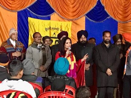 ਰੂਬੀ ਡੱਲਾ ਸ਼੍ਰੋਮਣੀ ਅਕਾਲੀ ਦਲ ਦੇ ਵੱਖ ਵੱਖ ਉਮੀਦਵਾਰਾਂ ਦੇ ਹੱਕ ਵਿੱਚ ਚੋਣ ਪ੍ਰਚਾਰ ਕਰ ਰਹੀ ਹੈ।