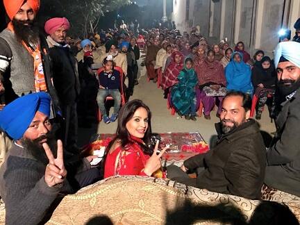 ਜਲੰਧਰ ਵਿੱਚ ਅਕਾਲੀ ਦਲ ਦੇ ਉਮੀਦਵਾਰ ਦੇ ਹੱਕ ਵਿੱਚ ਪ੍ਰਚਾਰ ਕਰਦੀ ਹੋਈ ਰੂਬੀ ਡੱਲਾ